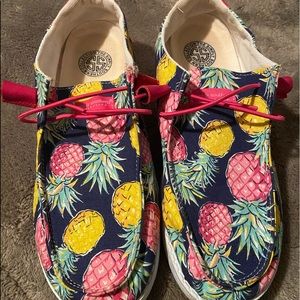 Simply Southern canvas pineapple shoes, size 9